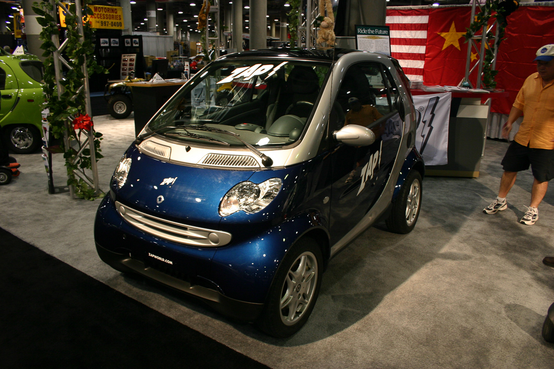 Image #4, Original IMG_1692, January 06, 2006, 1/20 sec at f / 5.6, , , ISO 400, 