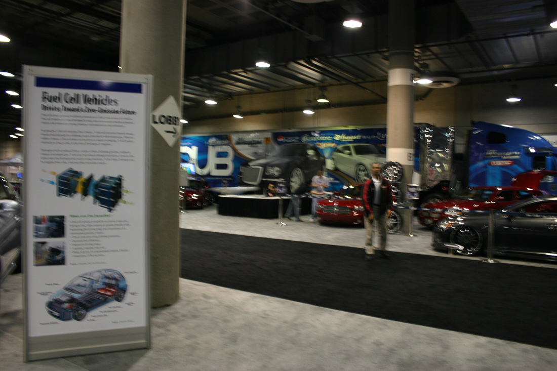 Image #77, Original IMG_1733, January 06, 2006, 1/15 sec at f / 5.6, , , ISO 400, 