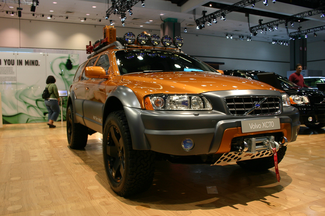 Image #136, Original IMG_1764, January 06, 2006, 1/30 sec at f / 5.6, , , ISO 400, 