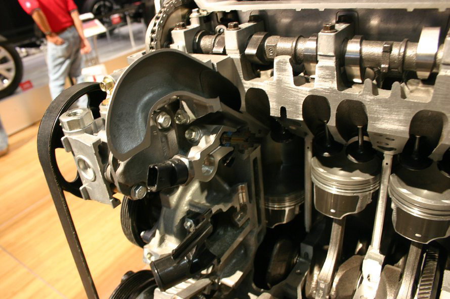 Image #116, Original la30, January 06, 2006, 1/15 sec at f / 5.6, , , ISO 400, 