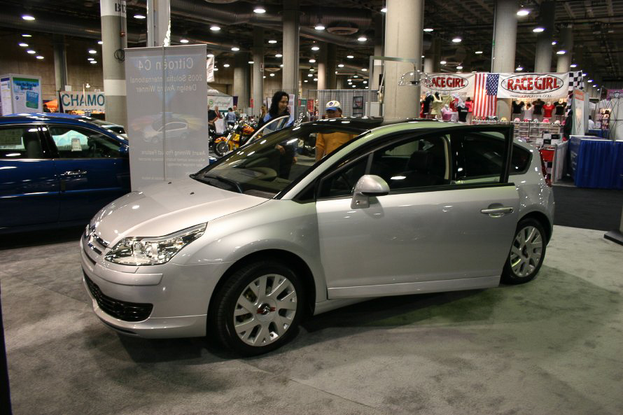 Image #71, Original la51, January 06, 2006, 1/10 sec at f / 5.6, , , ISO 400, 