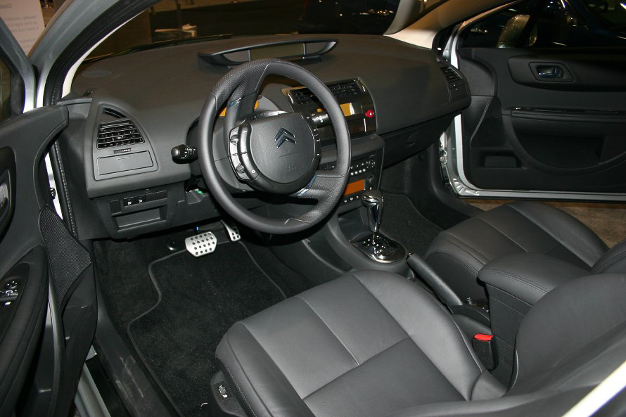 Image #68, Original la52, January 06, 2006, 1/60 sec at f / 4.0, , , ISO 400, 