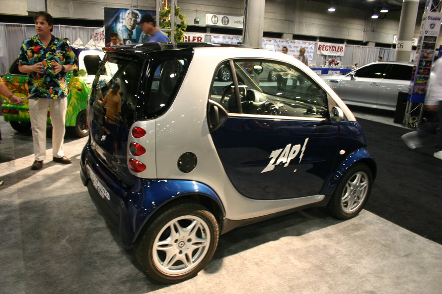 Image #7, Original la80, January 06, 2006, 1/8 sec at f / 5.6, , , ISO 400, 